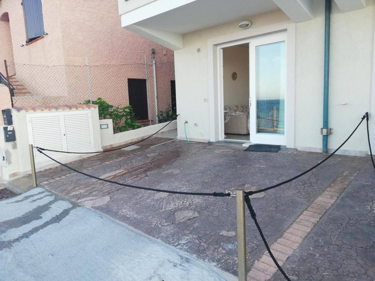 Appartamento Belvedere 卡斯特尔萨多 外观 照片